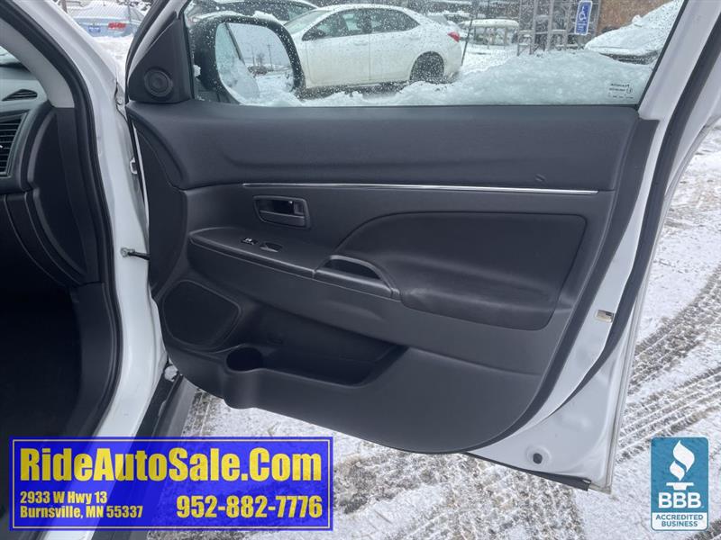 Mitsubishi Outlander Sport  2013