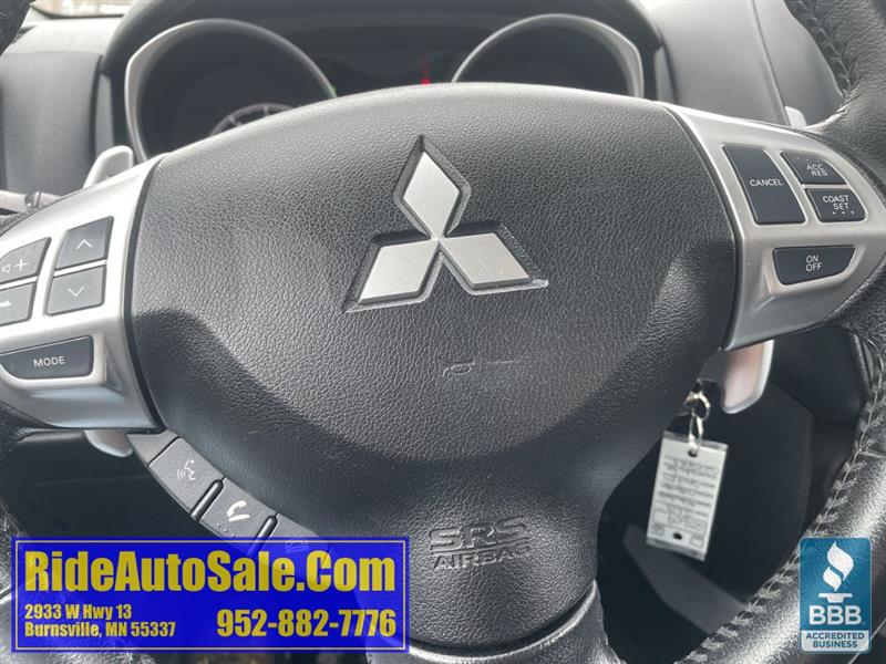 Mitsubishi Outlander Sport  2013