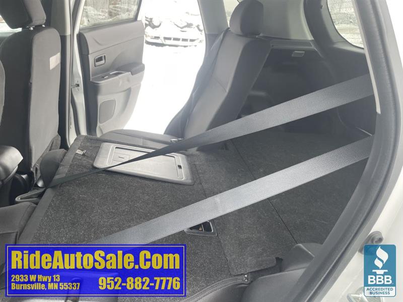 Mitsubishi Outlander Sport  2013