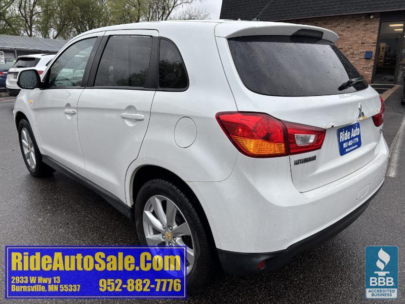 Mitsubishi Outlander Sport  2013