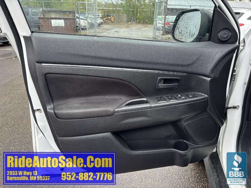 Mitsubishi Outlander Sport  2013