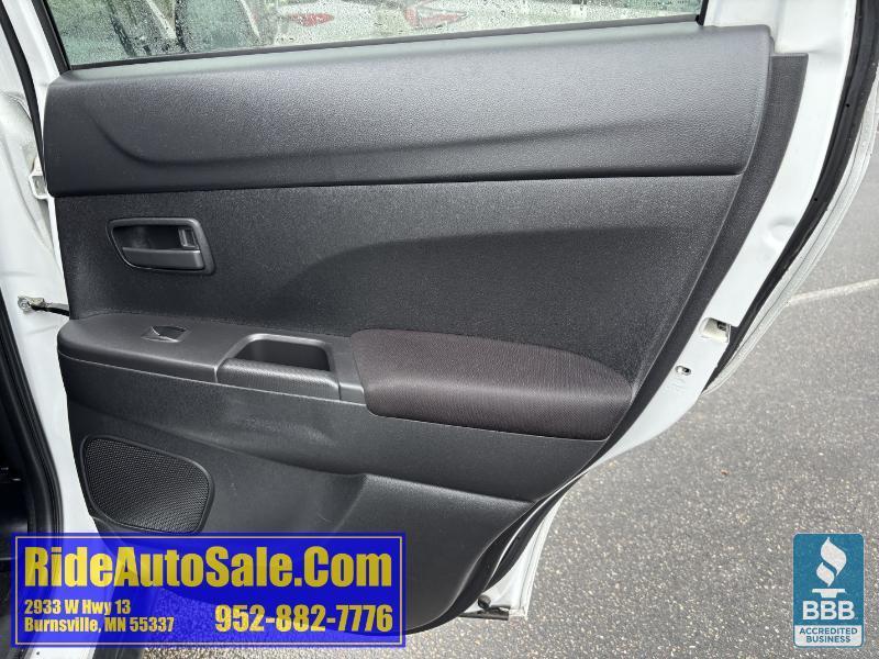 Mitsubishi Outlander Sport  2013