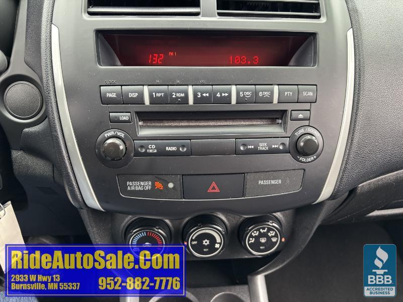 Mitsubishi Outlander Sport  2013