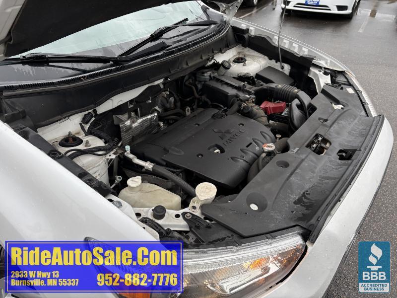 Mitsubishi Outlander Sport  2013