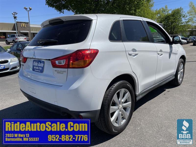 Mitsubishi Outlander Sport  2013