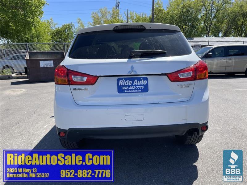 Mitsubishi Outlander Sport  2013