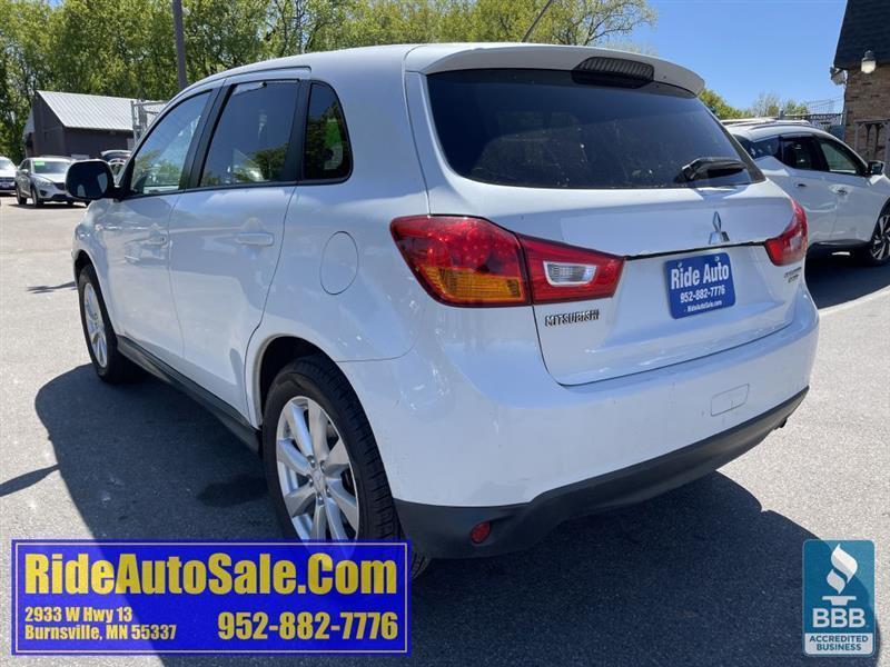 Mitsubishi Outlander Sport  2013