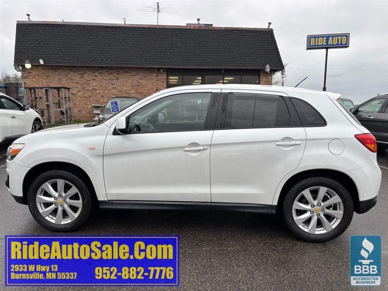 Mitsubishi Outlander Sport  2013