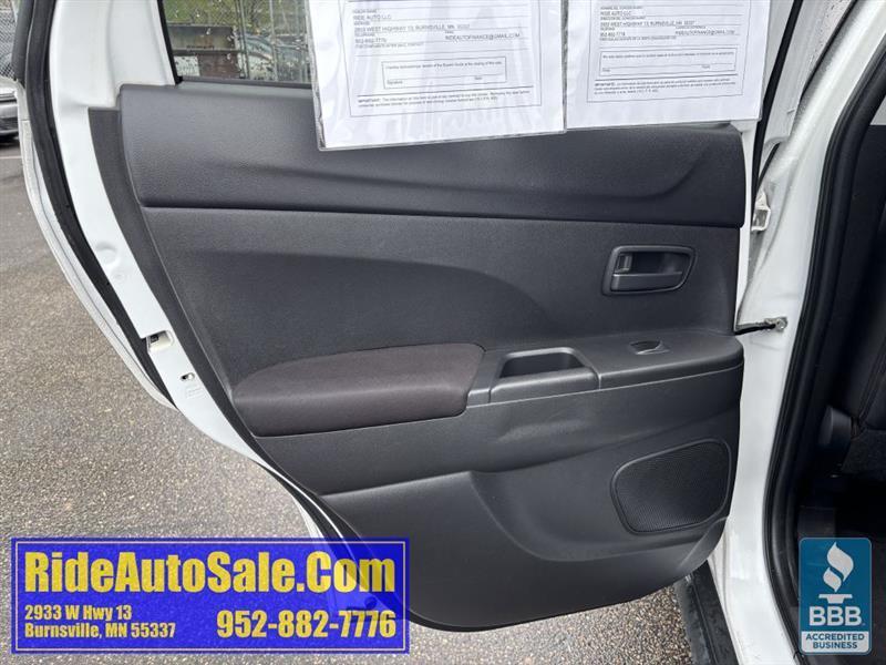 Mitsubishi Outlander Sport  2013