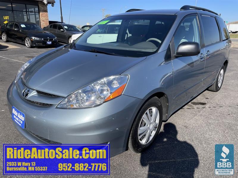 Toyota Sienna  2009