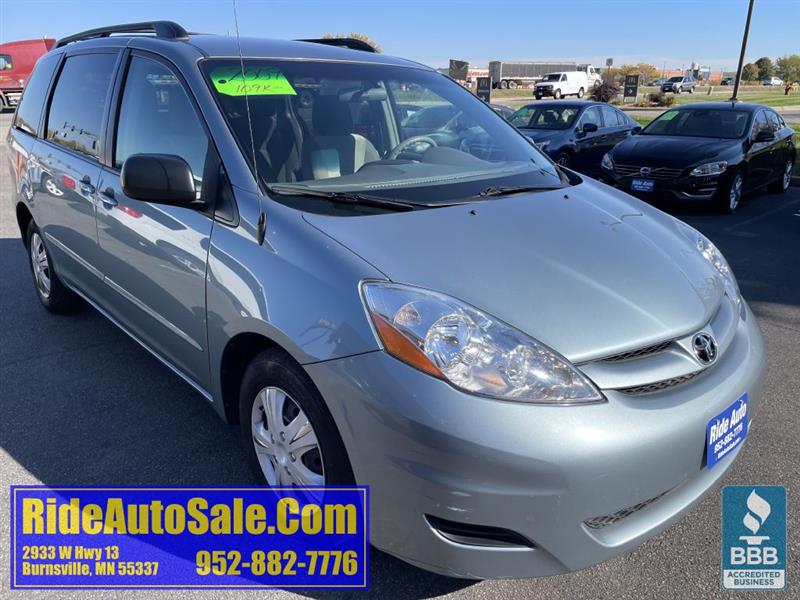 Toyota Sienna  2009