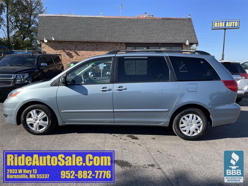 Toyota Sienna  2009