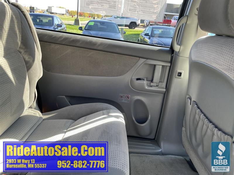 Toyota Sienna  2009
