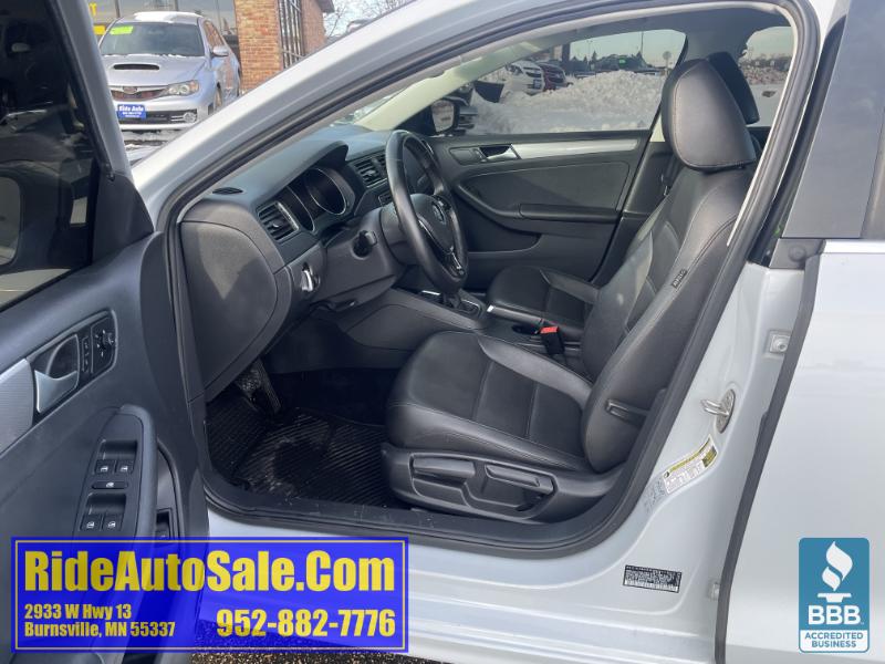 Volkswagen Jetta  2018