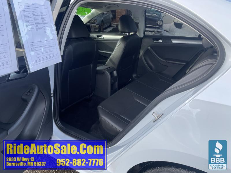 Volkswagen Jetta  2018