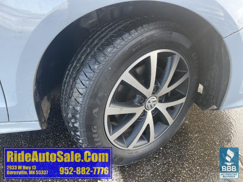 Volkswagen Jetta  2018