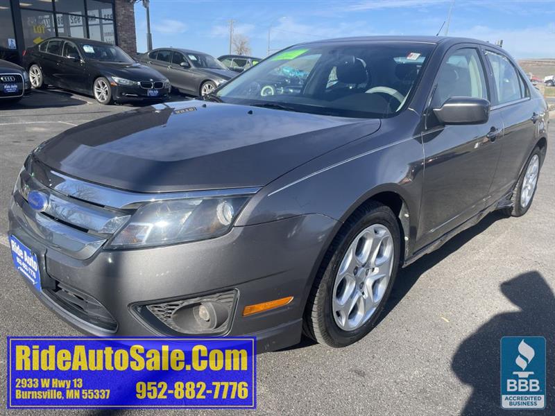 2011 Ford Fusion SE, 4dr sedan, reliable 2.5 4cyl, clean !