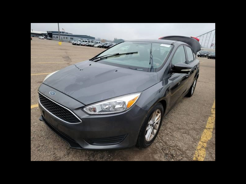 2017 Ford Focus SE, 4dr sedan, 2.0 4cyl, 1 owner !
