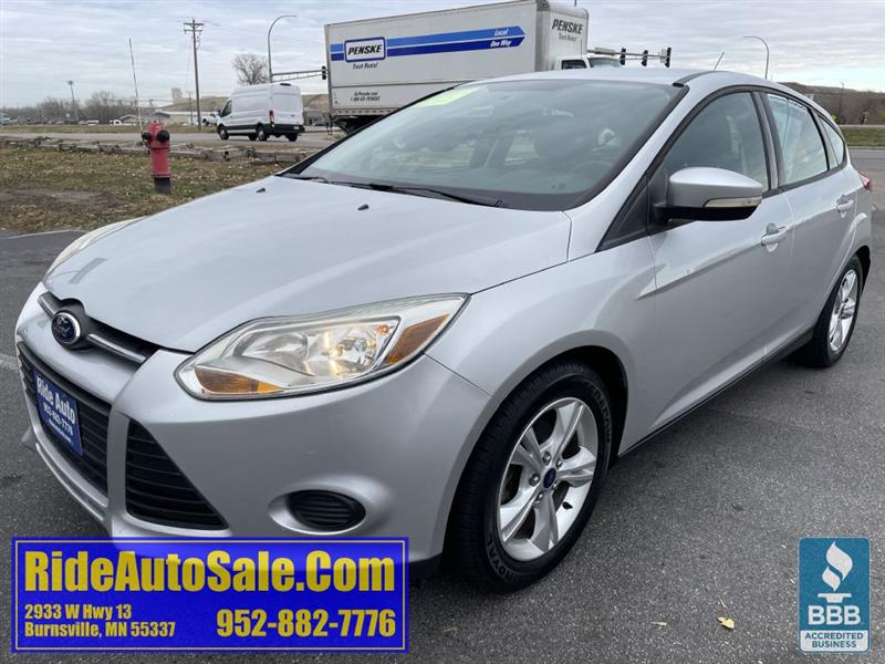 2013 Ford Focus SE, 5dr hatchback, 2.0 4cyl, runs great !