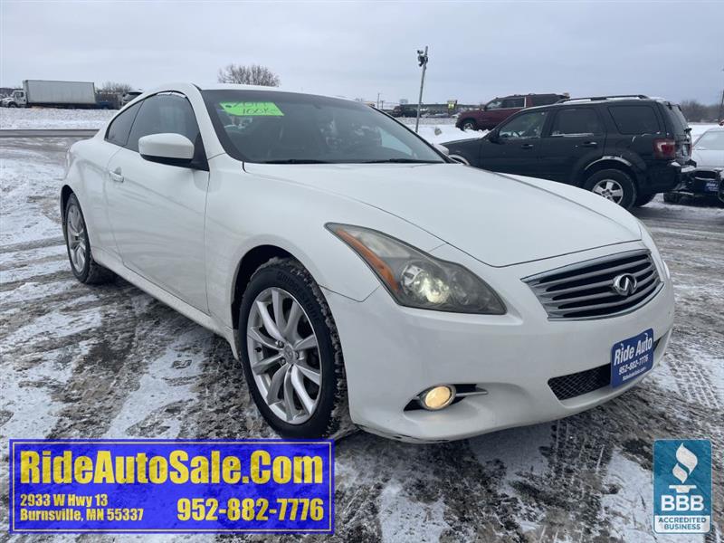 Infiniti G Coupe  2011