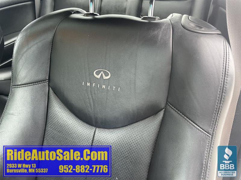 Infiniti G Coupe  2011