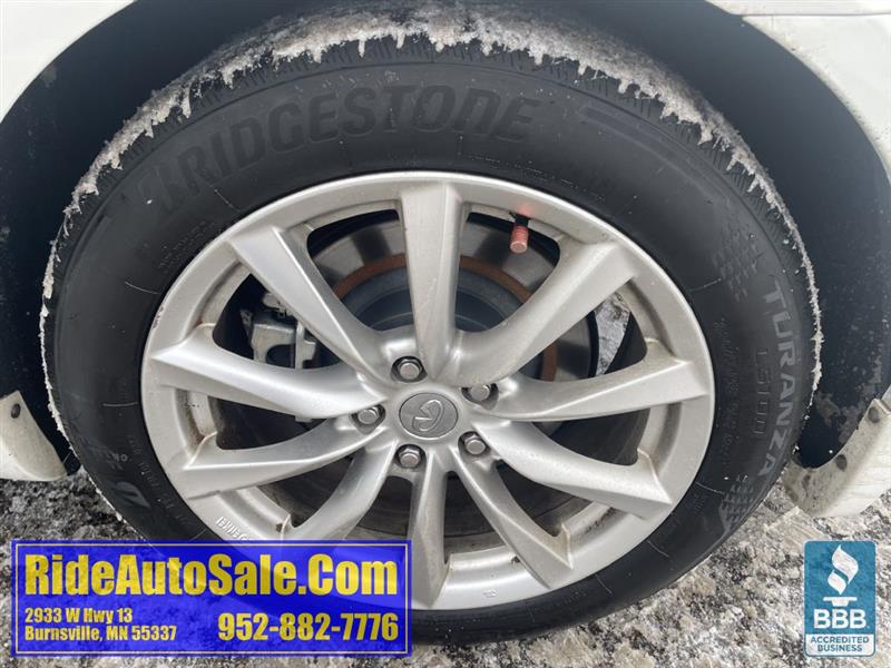 Infiniti G Coupe  2011