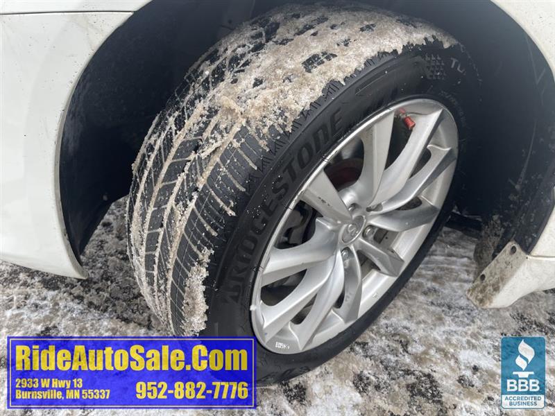 Infiniti G Coupe  2011