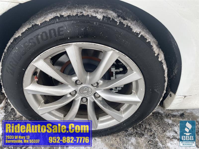 Infiniti G Coupe  2011