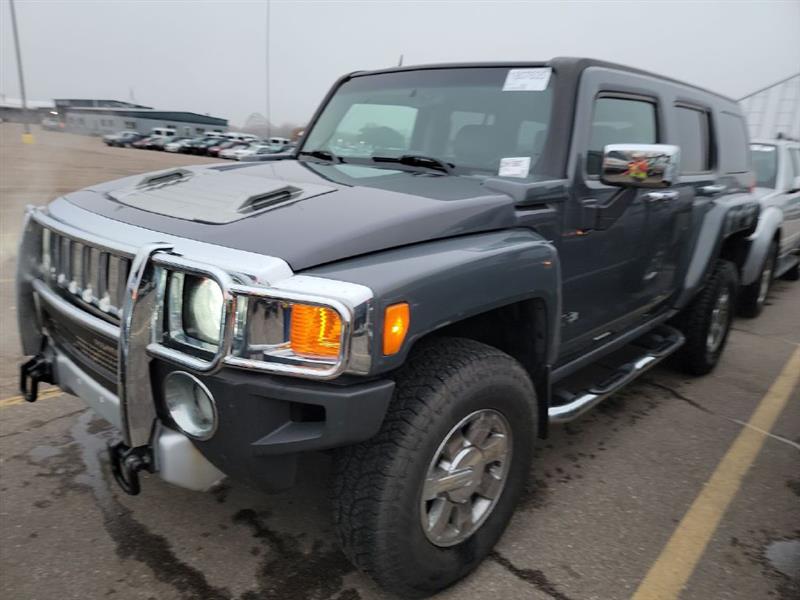 2008 HUMMER H3 Base