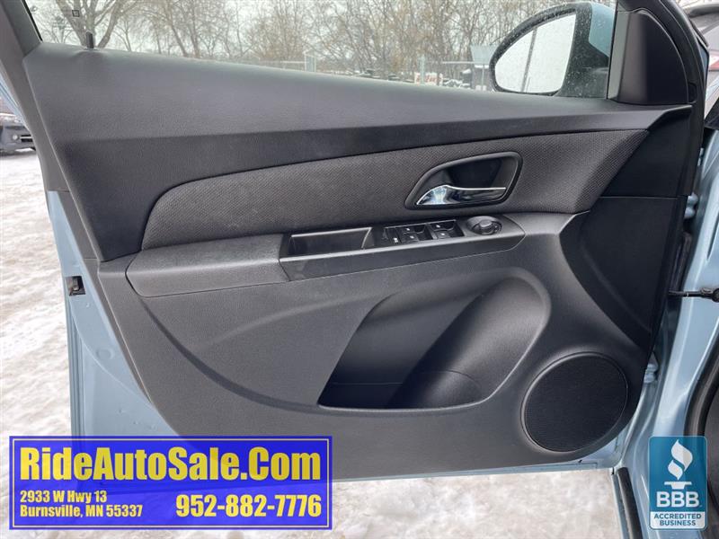 Chevrolet Cruze  2012