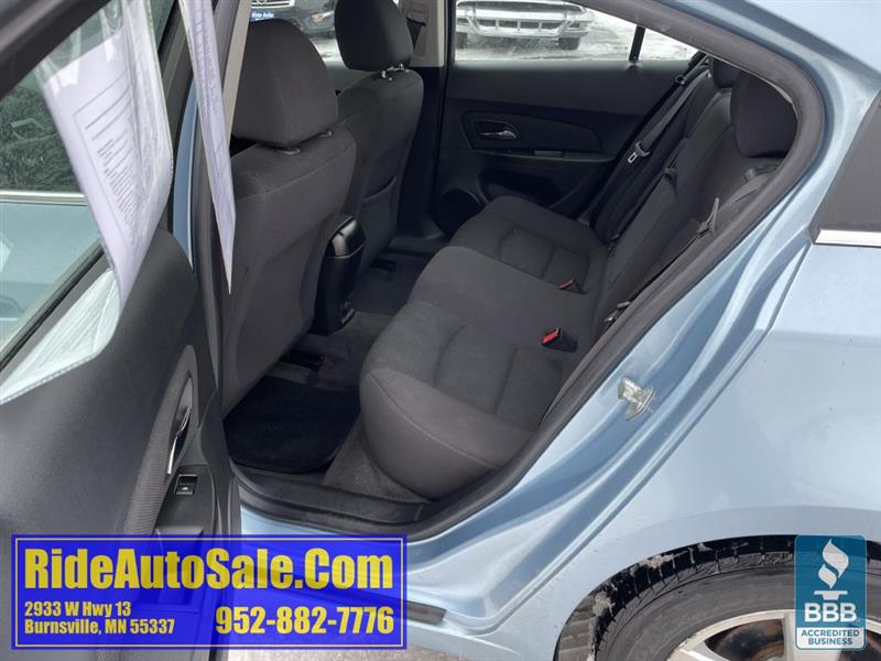 Chevrolet Cruze  2012