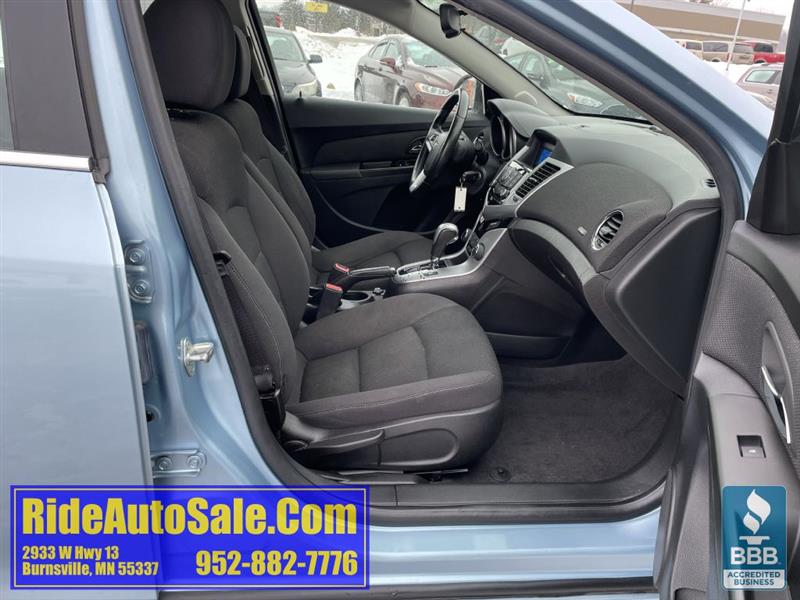 Chevrolet Cruze  2012