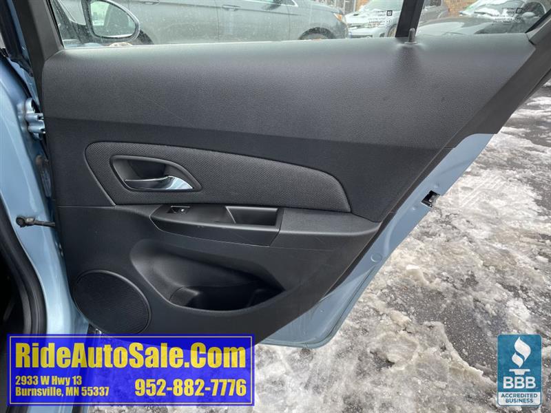 Chevrolet Cruze  2012