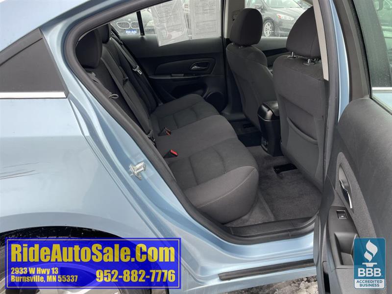 Chevrolet Cruze  2012