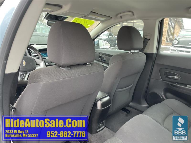 Chevrolet Cruze  2012