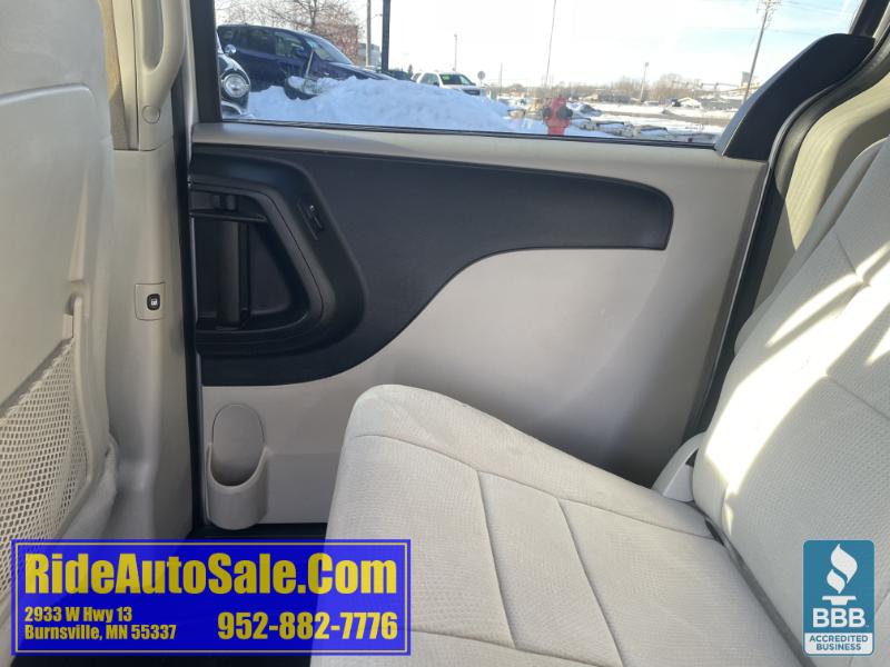 Dodge Grand Caravan  2011