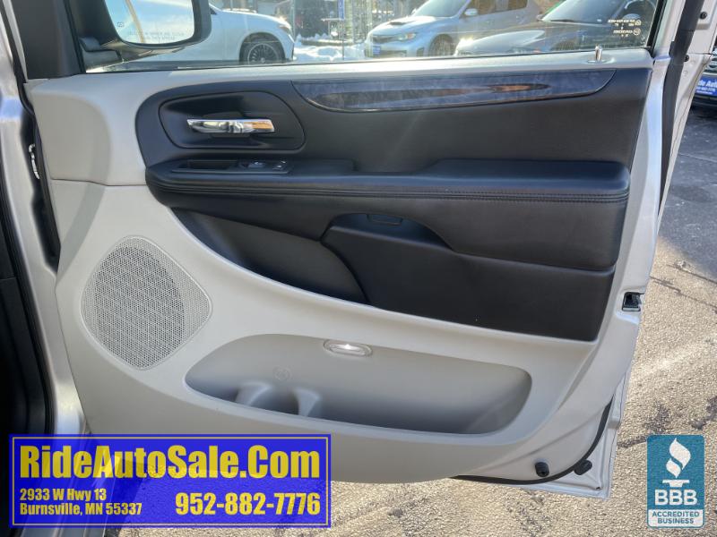 Dodge Grand Caravan  2011