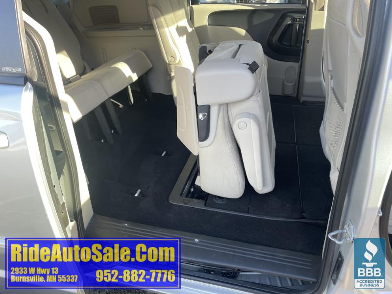 Dodge Grand Caravan  2011