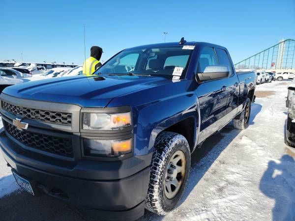 2015 Chevrolet Silverado 1500 WT, Double Cab 4dr, 4x4, 5.3 V8, nice !