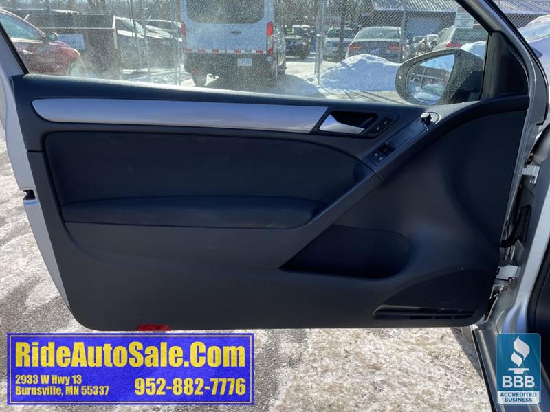 Volkswagen Golf  2012