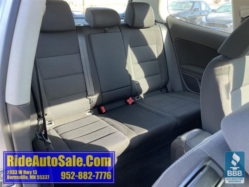 Volkswagen Golf  2012