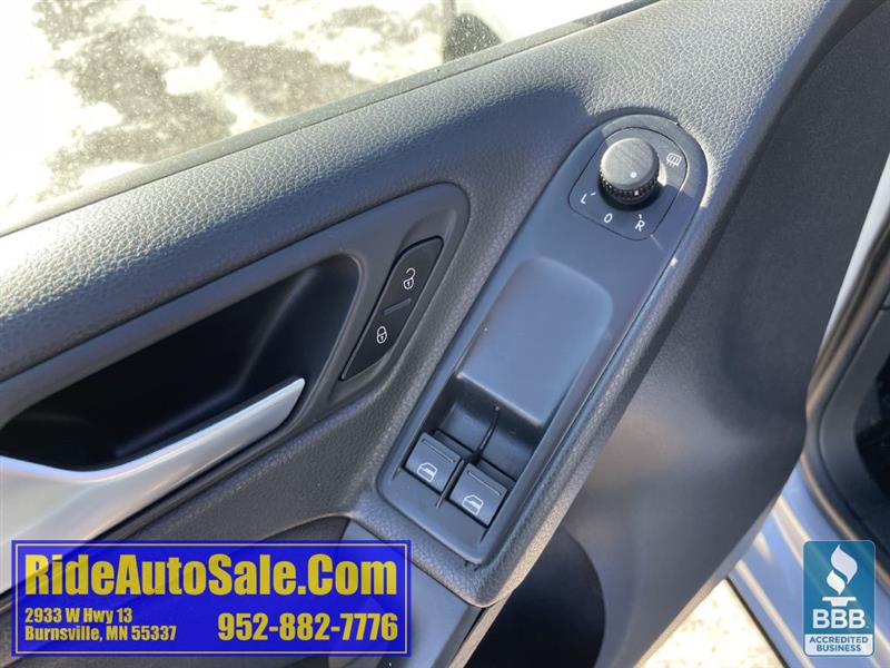 Volkswagen Golf  2012