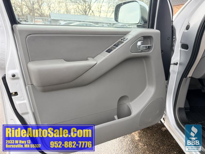 Nissan Frontier  2013