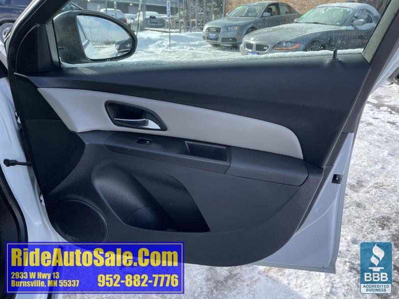 Chevrolet Cruze  2013