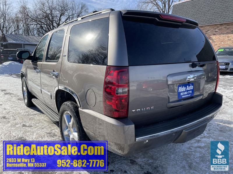 Chevrolet Tahoe  2011