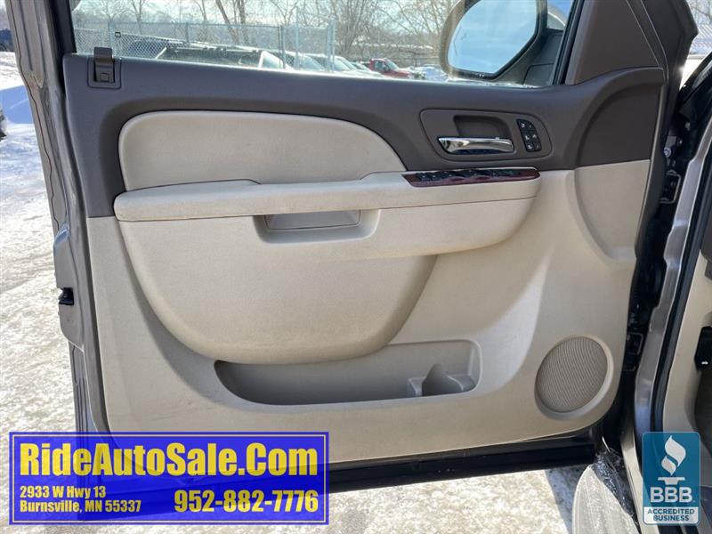 Chevrolet Tahoe  2011