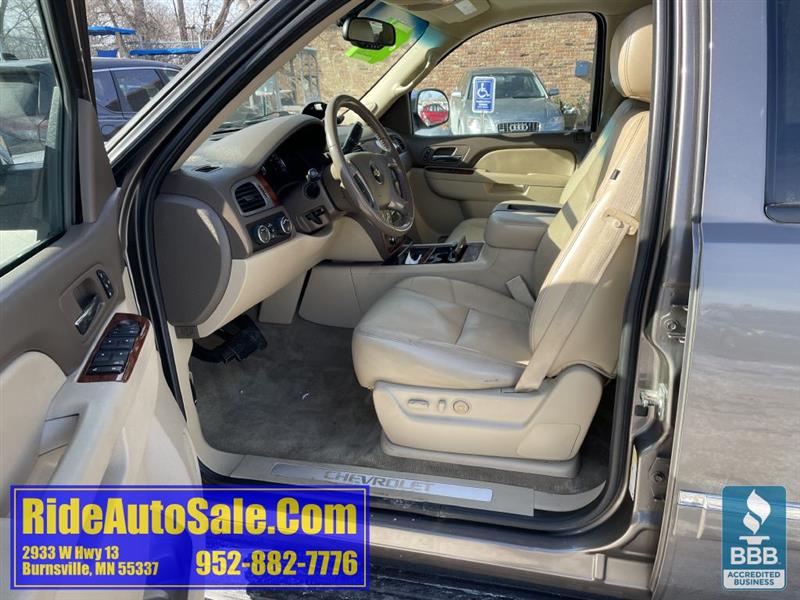 Chevrolet Tahoe  2011