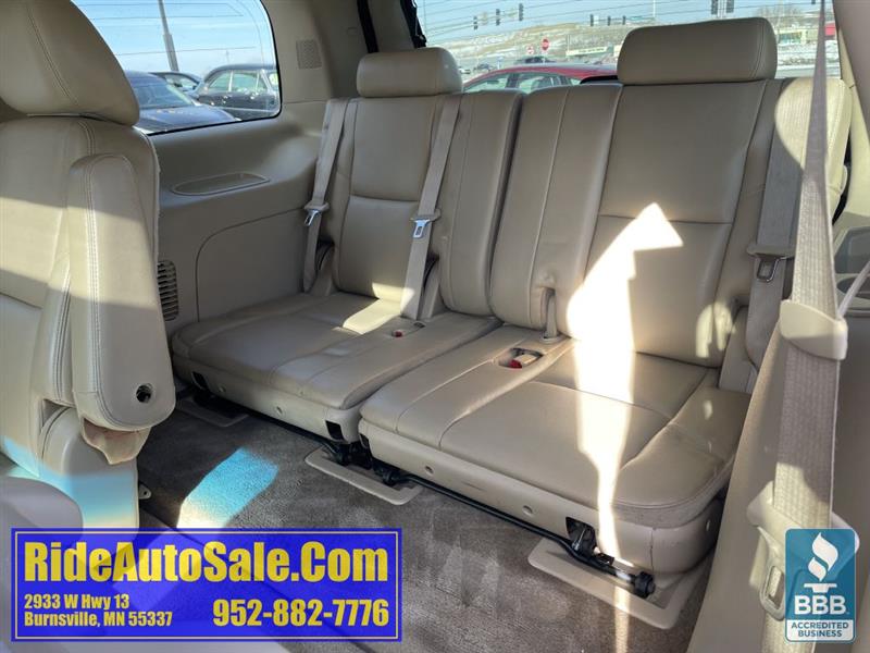 Chevrolet Tahoe  2011