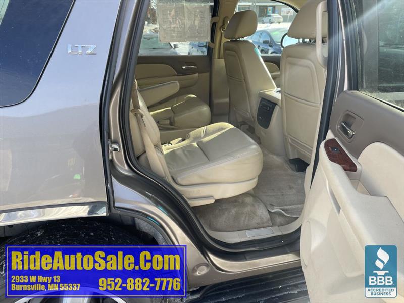 Chevrolet Tahoe  2011