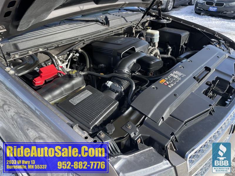 Chevrolet Tahoe  2011